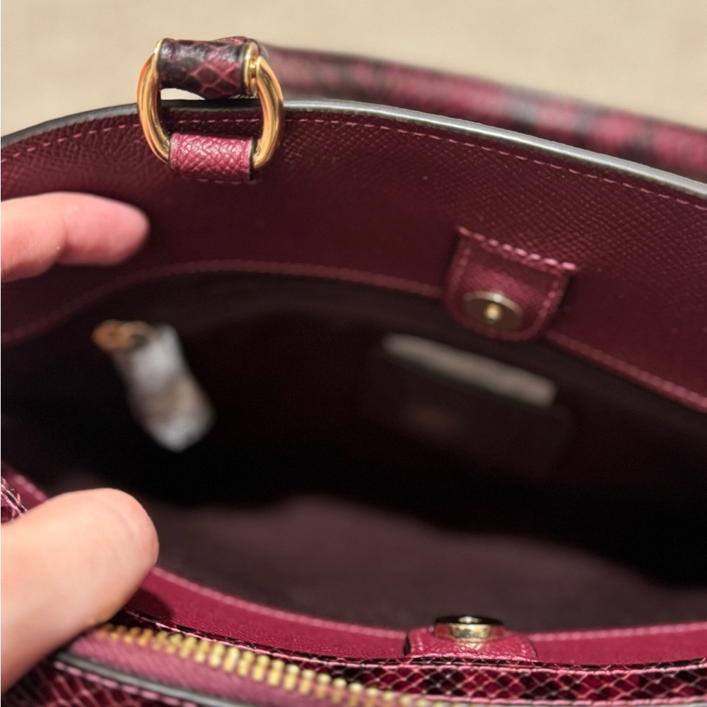 Coach Bag Maroon - Picture 12 of 13
